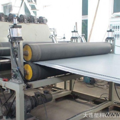 三層塑料蜂窩板材設(shè)備、塑料板材機(jī)器
